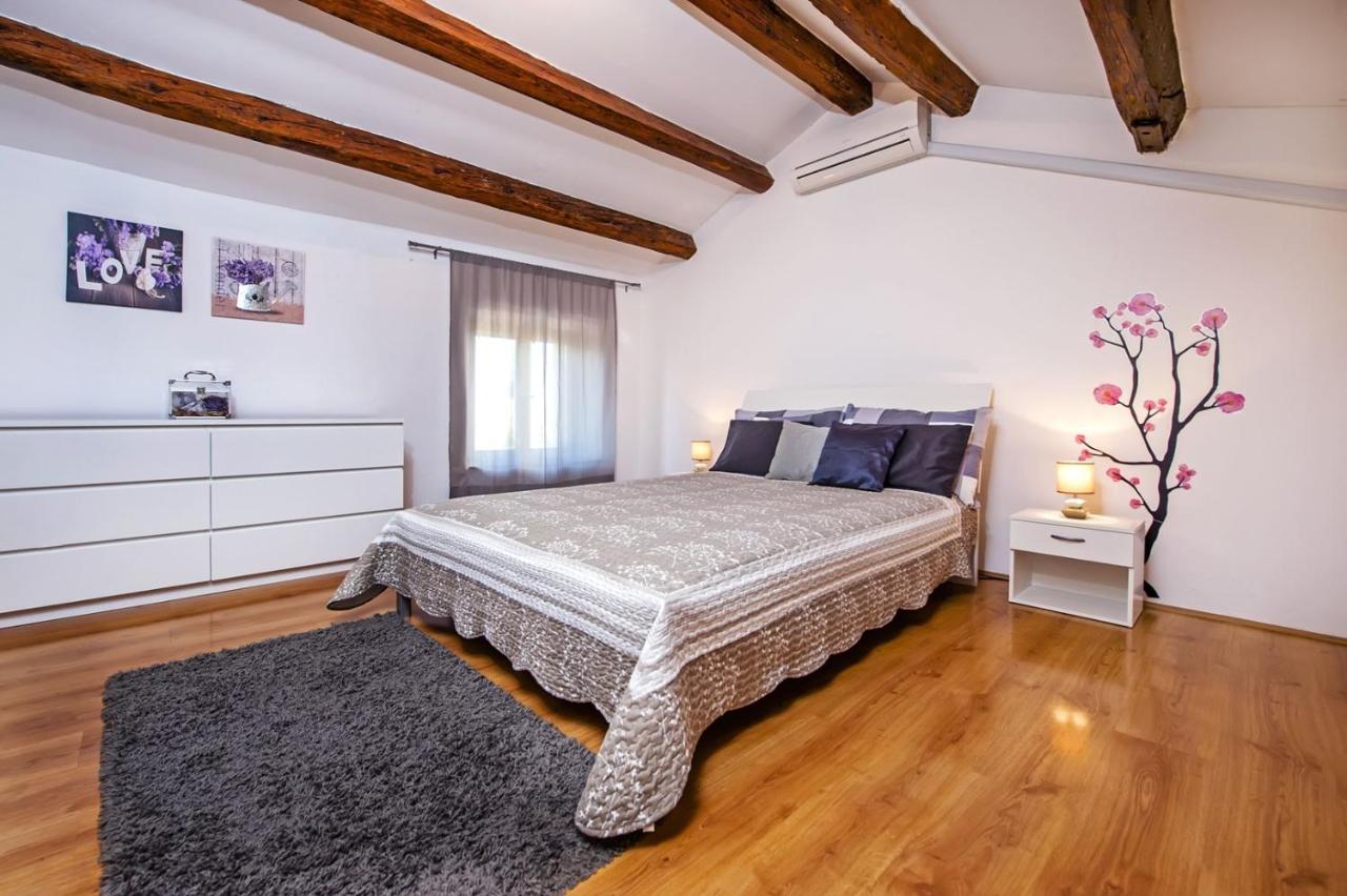 Holiday Apartment Daria 20 Rovinj Eksteriør billede